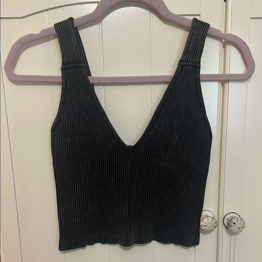 Black Ribbed V-Neck Crop Top